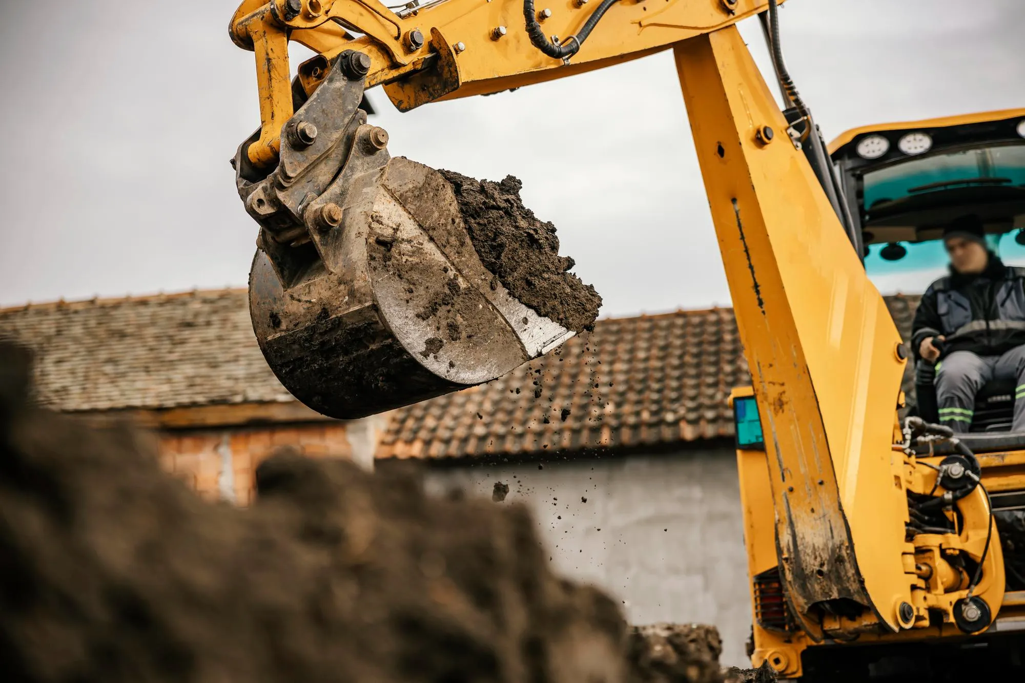 service-1 maquina para demoliciones y excavaciones